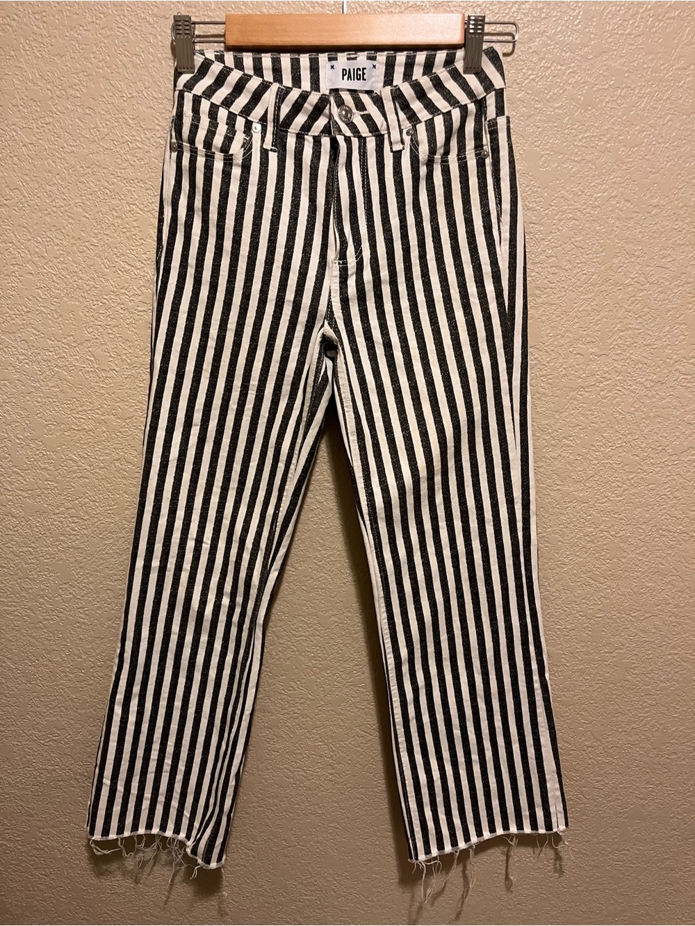 PAIGE Black & White Striped Raw-Hem Jeans Atley Ankle Flare 24